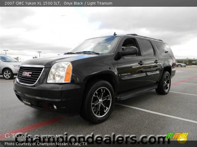 2007 GMC Yukon XL 1500 SLT in Onyx Black