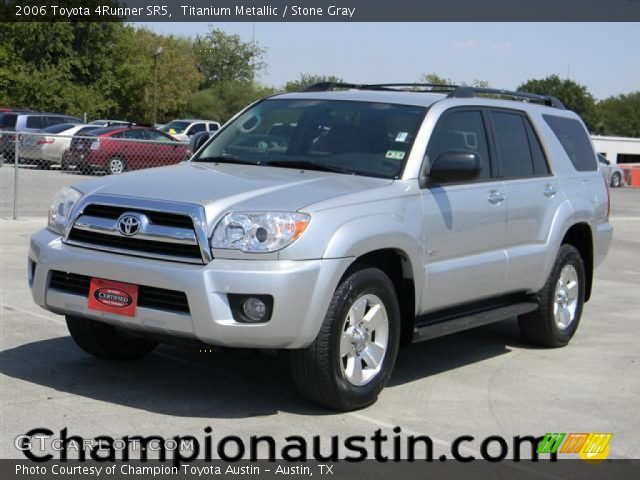 2006 Toyota 4Runner SR5 in Titanium Metallic