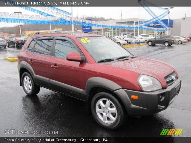 2005 Hyundai Tucson GLS V6 in Mesa Red