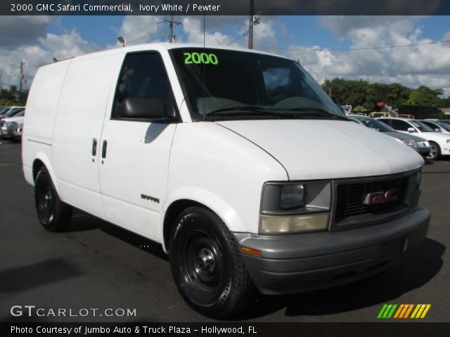 2000 GMC Safari Commercial in Ivory White