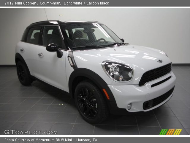 2012 Mini Cooper S Countryman in Light White