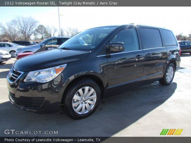 2012 Volkswagen Routan SEL in Twilight Gray Metallic