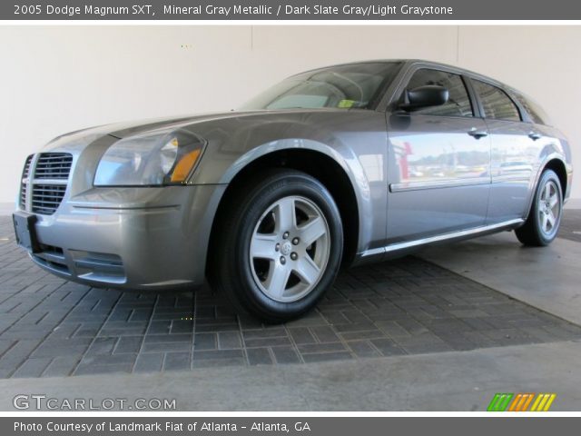 2005 Dodge Magnum SXT in Mineral Gray Metallic