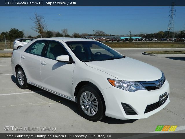 2012 Toyota Camry LE in Super White