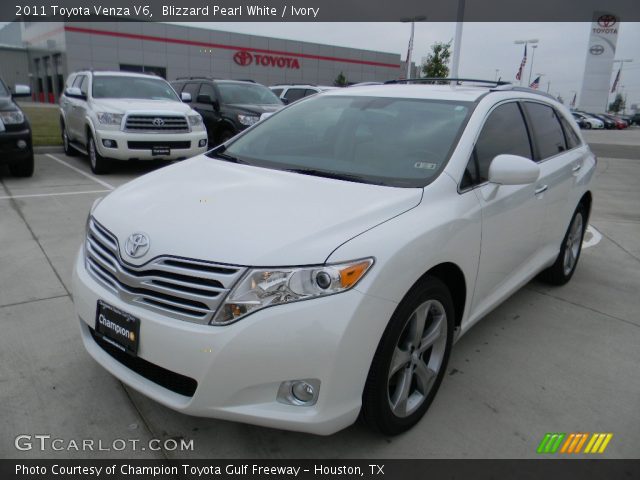 2011 Toyota Venza V6 in Blizzard Pearl White