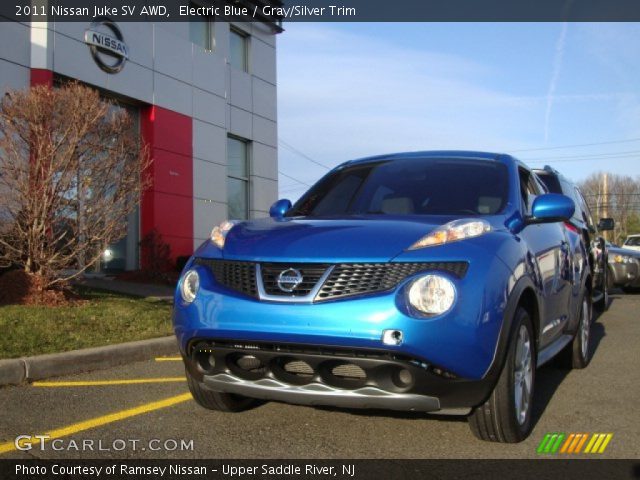 2011 Nissan Juke SV AWD in Electric Blue
