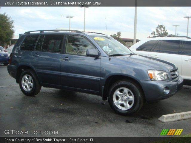 2007 Toyota Highlander  in Bluestone Metallic