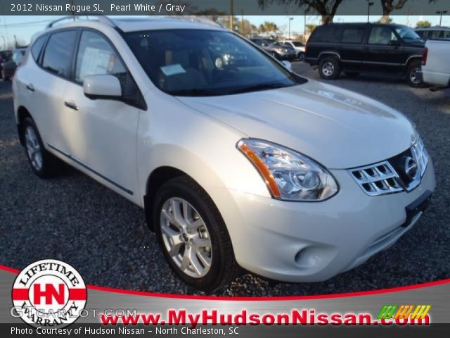 2012 Nissan Rogue SL in Pearl White