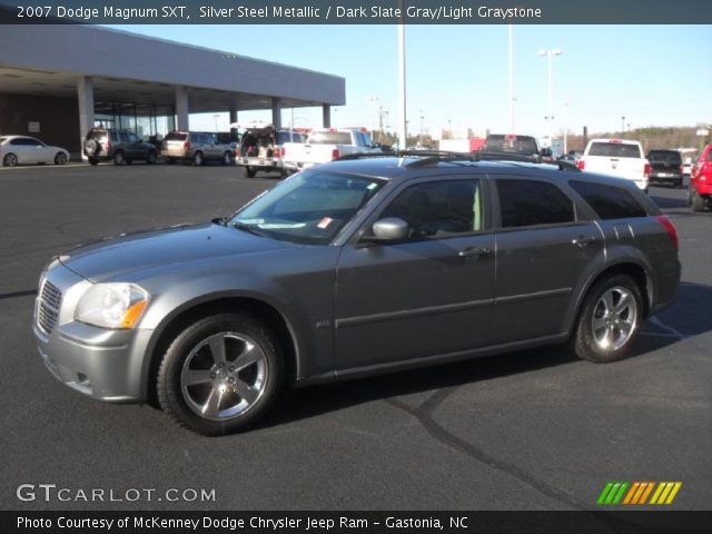 2007 Dodge Magnum SXT in Silver Steel Metallic