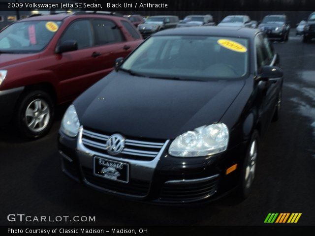 2009 Volkswagen Jetta SE Sedan in Black Uni