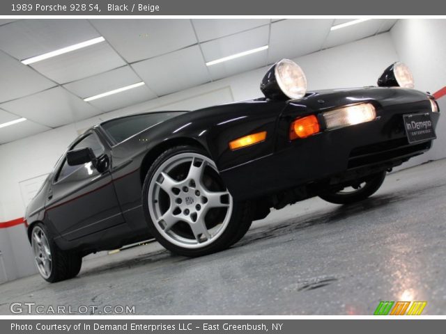 1989 Porsche 928 S4 in Black