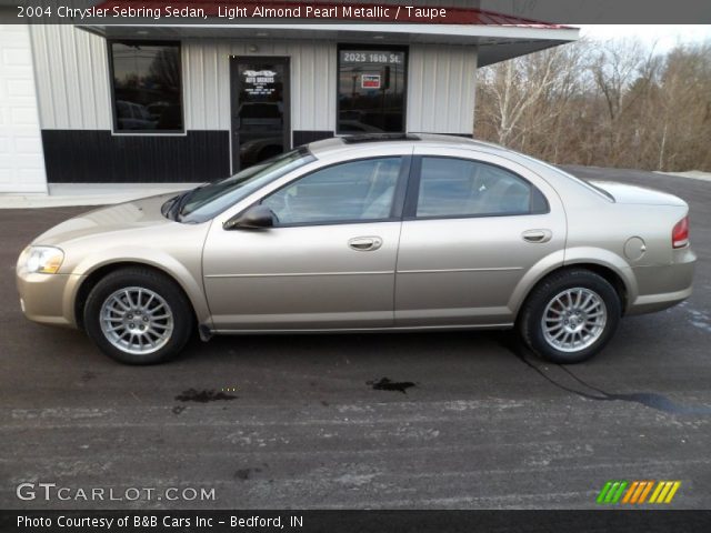 2004 Chrysler Sebring Sedan in Light Almond Pearl Metallic