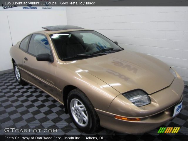 1998 Pontiac Sunfire SE Coupe in Gold Metallic