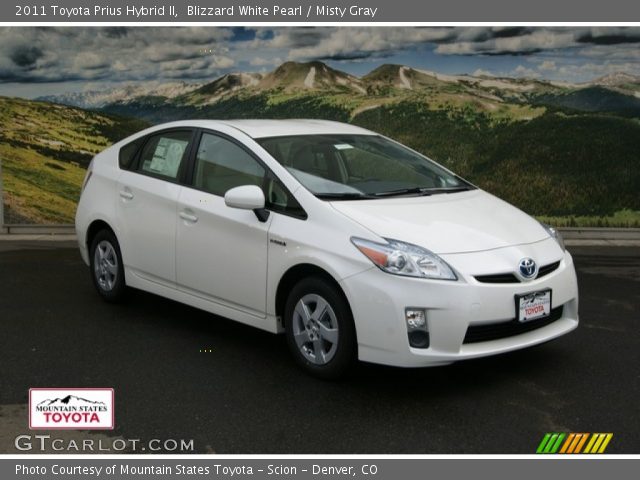 2011 Toyota Prius Hybrid II in Blizzard White Pearl