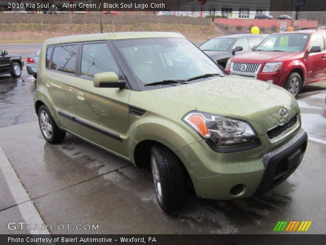 2010 Kia Soul + in Alien Green