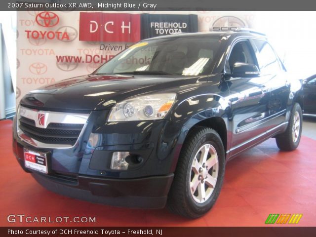 2007 Saturn Outlook XR AWD in Midnight Blue