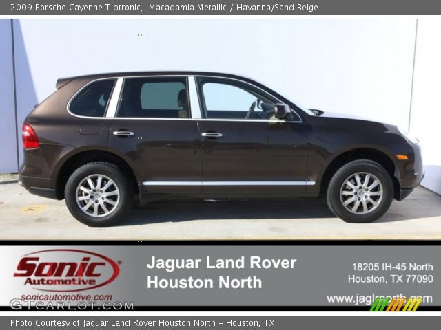 2009 Porsche Cayenne Tiptronic in Macadamia Metallic