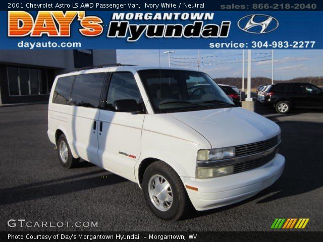 2001 Chevrolet Astro LS AWD Passenger Van in Ivory White