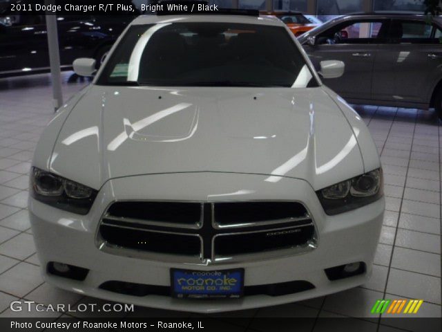 2011 Dodge Charger R/T Plus in Bright White