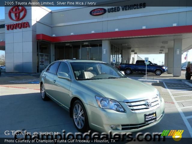 2005 Toyota Avalon Limited in Silver Pine Mica