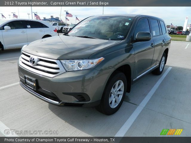 2012 Toyota Highlander  in Cypress Green Pearl