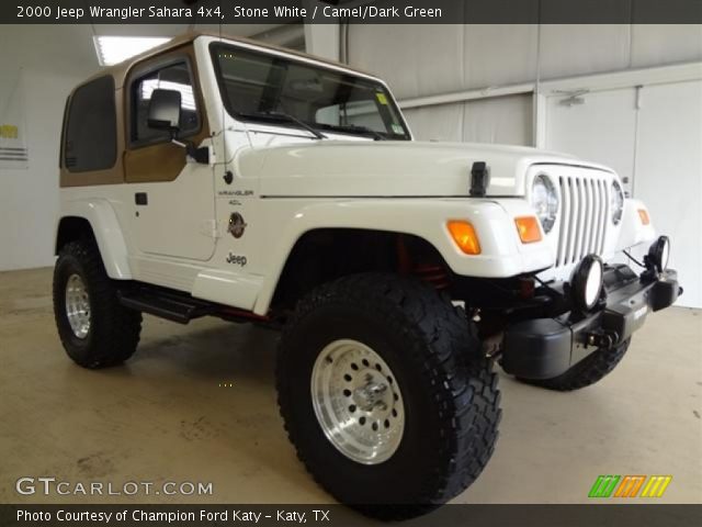 2000 Jeep Wrangler Sahara 4x4 in Stone White