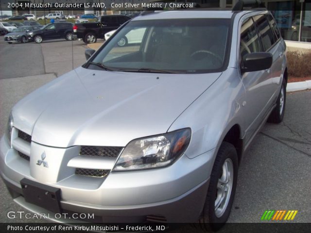 2004 Mitsubishi Outlander LS AWD in Cool Silver Metallic