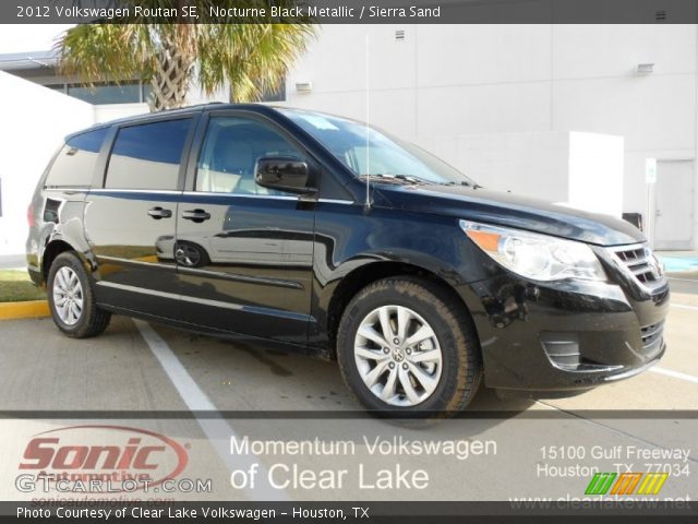 2012 Volkswagen Routan SE in Nocturne Black Metallic