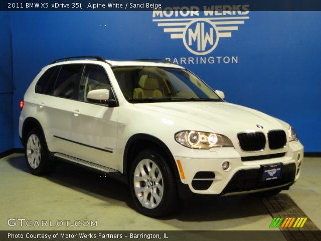 2011 BMW X5 xDrive 35i in Alpine White