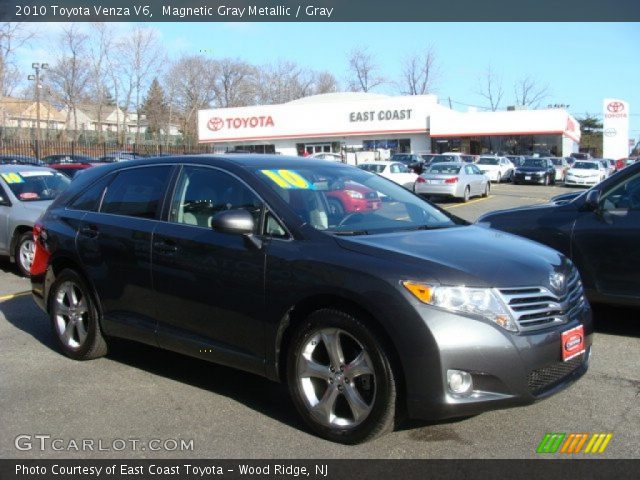 2010 Toyota Venza V6 in Magnetic Gray Metallic