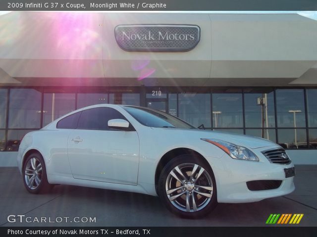 2009 Infiniti G 37 x Coupe in Moonlight White