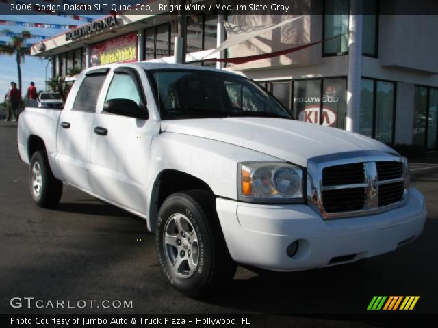 2006 Dodge Dakota SLT Quad Cab in Bright White