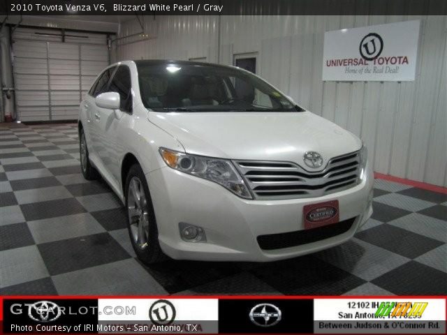 2010 Toyota Venza V6 in Blizzard White Pearl