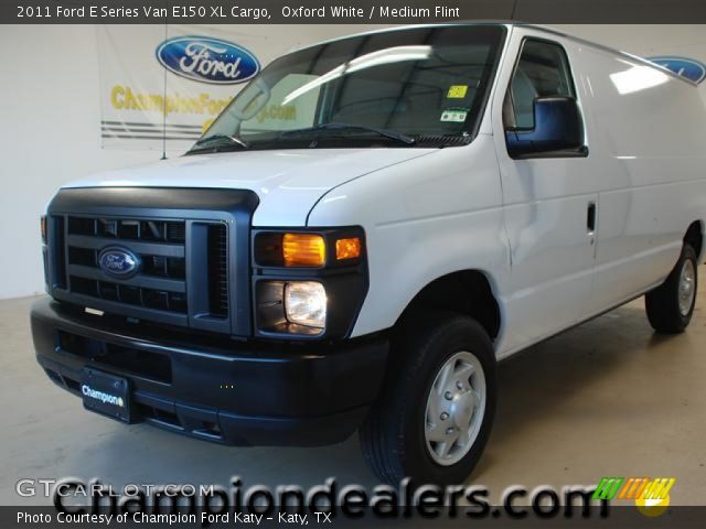 2011 Ford E Series Van E150 XL Cargo in Oxford White
