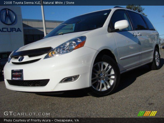 2008 Toyota Sienna XLE in Natural White