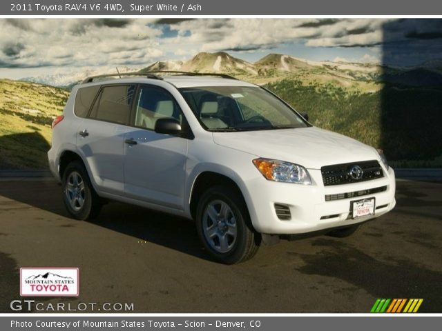 2011 Toyota RAV4 V6 4WD in Super White