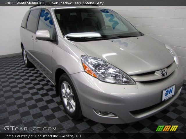 2006 Toyota Sienna XLE in Silver Shadow Pearl