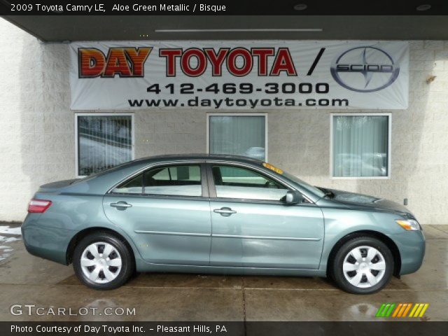 2009 Toyota Camry LE in Aloe Green Metallic