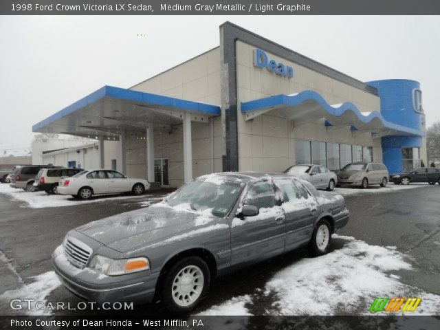 1998 Ford Crown Victoria LX Sedan in Medium Gray Metallic