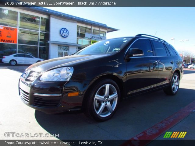 2009 Volkswagen Jetta SEL SportWagen in Black Uni