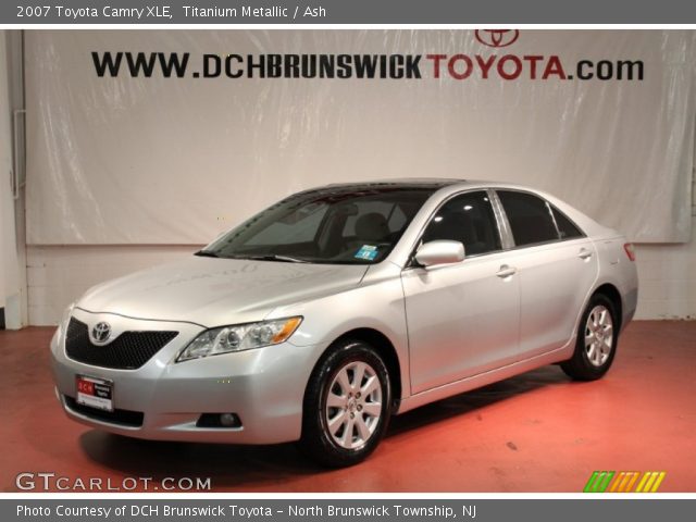 2007 Toyota Camry XLE in Titanium Metallic