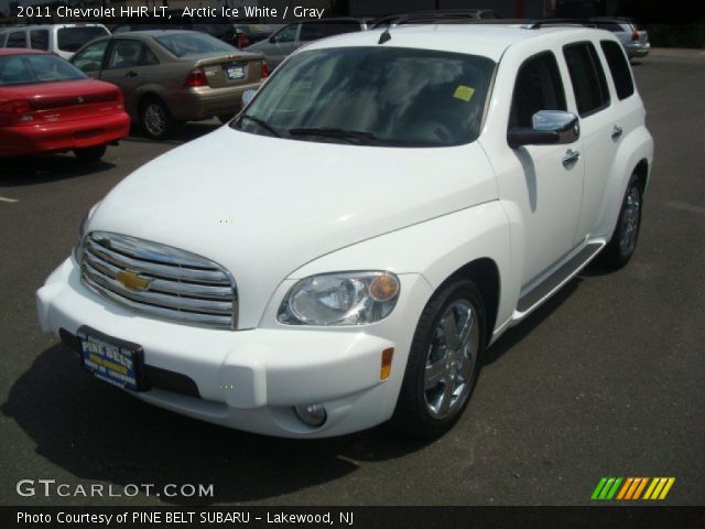 2011 Chevrolet HHR LT in Arctic Ice White