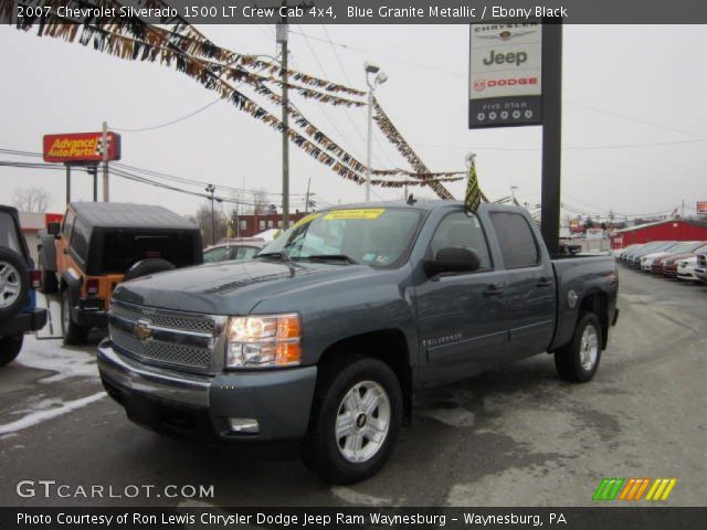 2007 Chevrolet Silverado 1500 LT Crew Cab 4x4 in Blue Granite Metallic