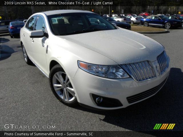 2009 Lincoln MKS Sedan in White Chocolate Tri-Coat