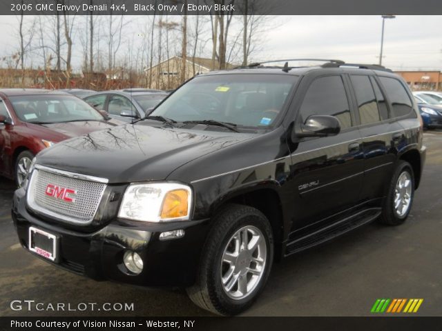 2006 GMC Envoy Denali 4x4 in Black Onyx