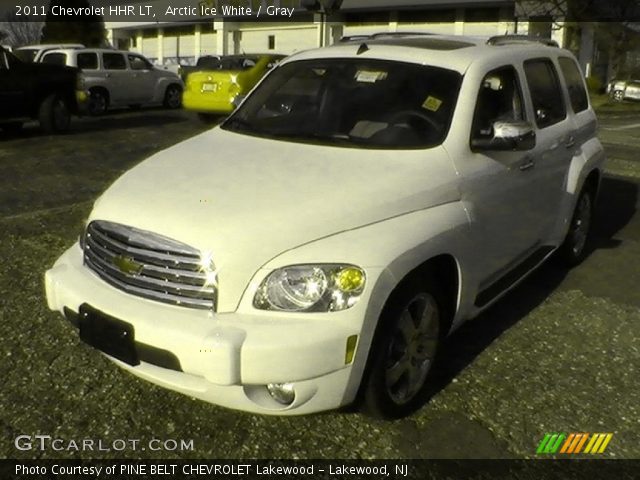 2011 Chevrolet HHR LT in Arctic Ice White