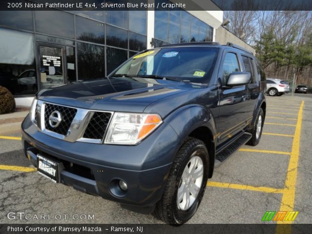 2005 Nissan Pathfinder LE 4x4 in Silverton Blue Pearl