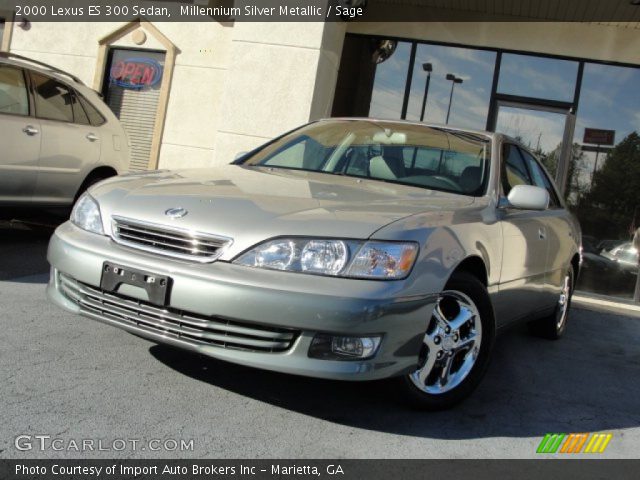 2000 Lexus ES 300 Sedan in Millennium Silver Metallic