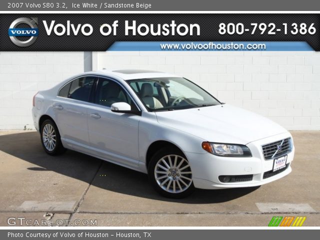 2007 Volvo S80 3.2 in Ice White