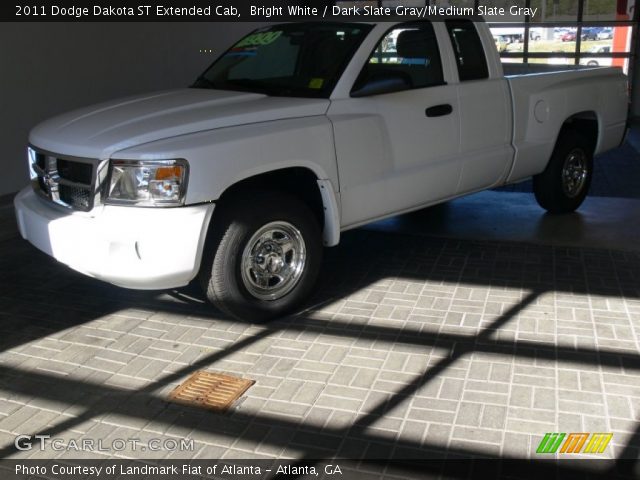 2011 Dodge Dakota ST Extended Cab in Bright White